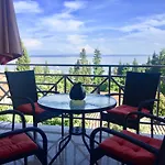 Lapov, Beautiful View, Private Free Parking Ičići