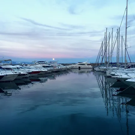 Lapov, Beautiful View, Private Free Parking Ičići
