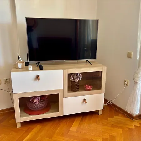 Lapov, Beautiful View, Private Free Parking Apartmán