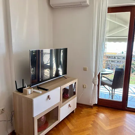 Lapov, Beautiful View, Private Free Parking Apartmán